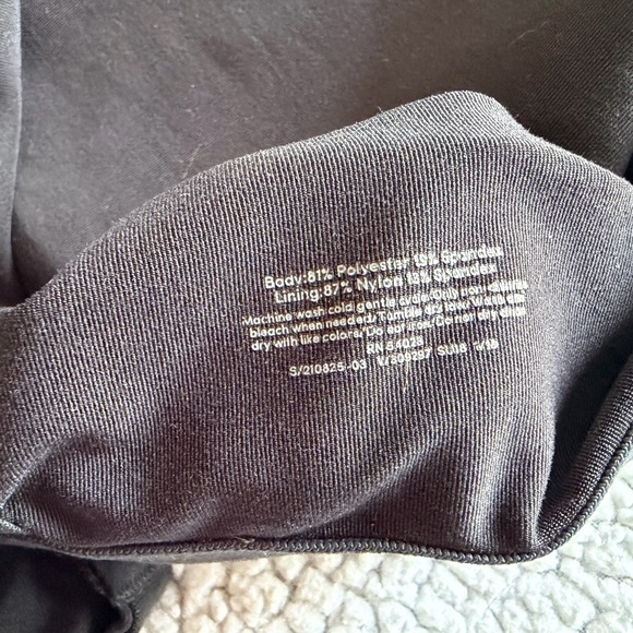 Athleta Racerback Sports Bra - Picture 4 of 4